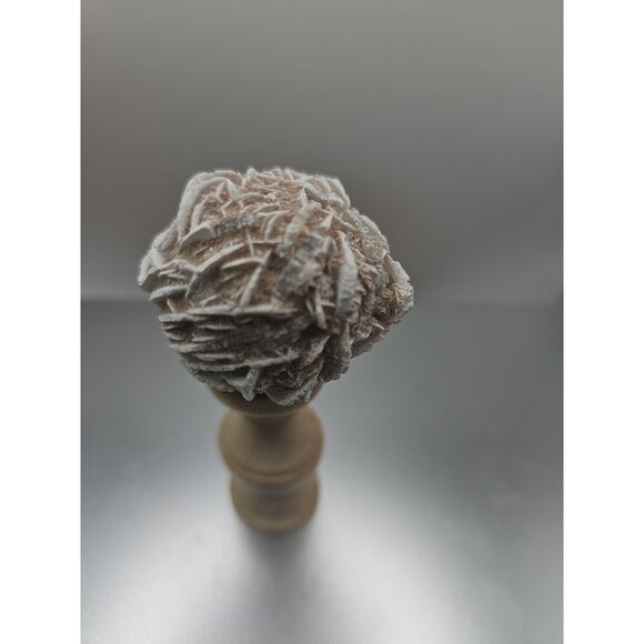 Desert Rose Crystal Stone W/stand 71grams - Picture 6 of 12